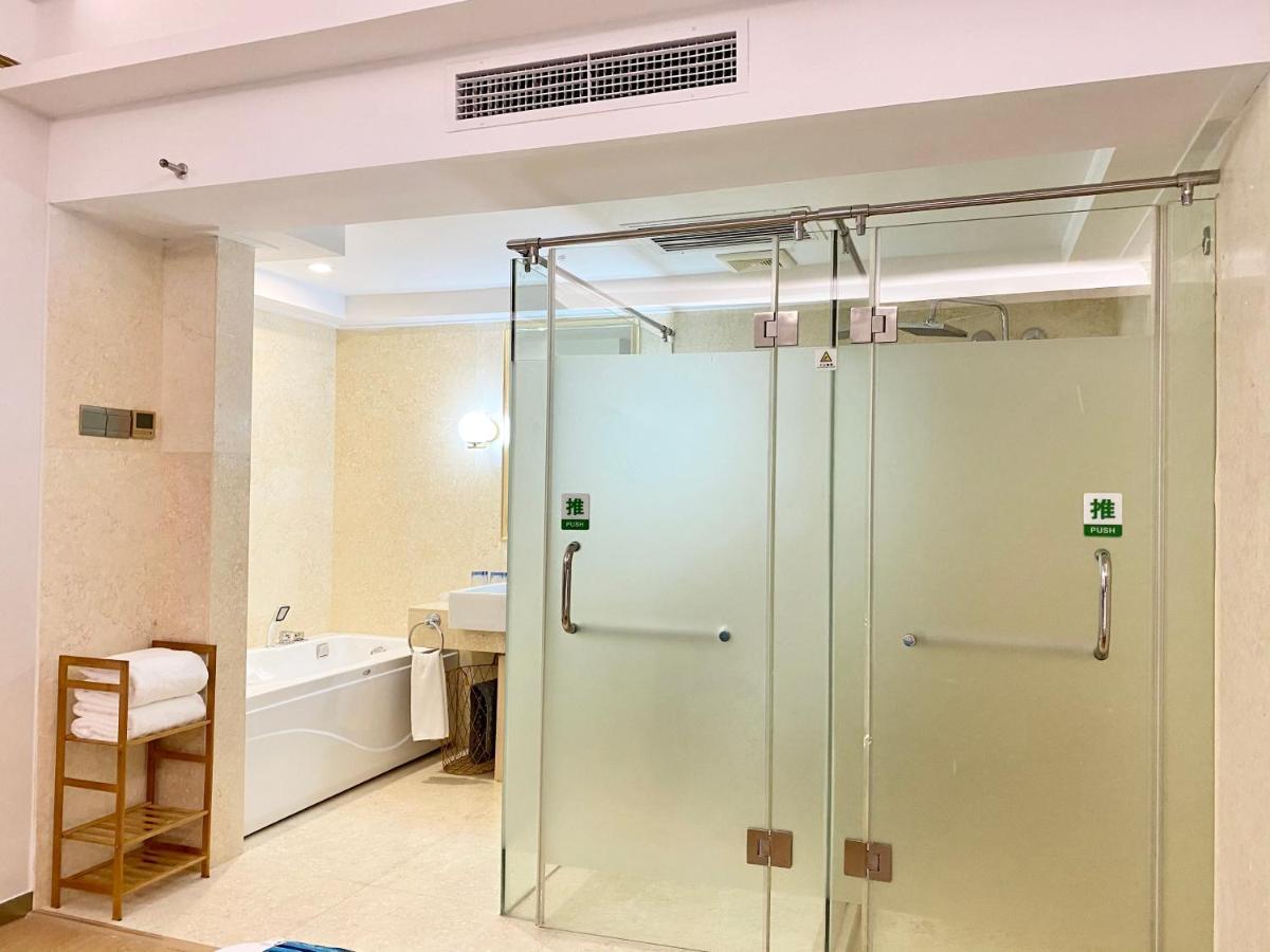 Wenhao Seaview Hotel Sanya Exterior photo